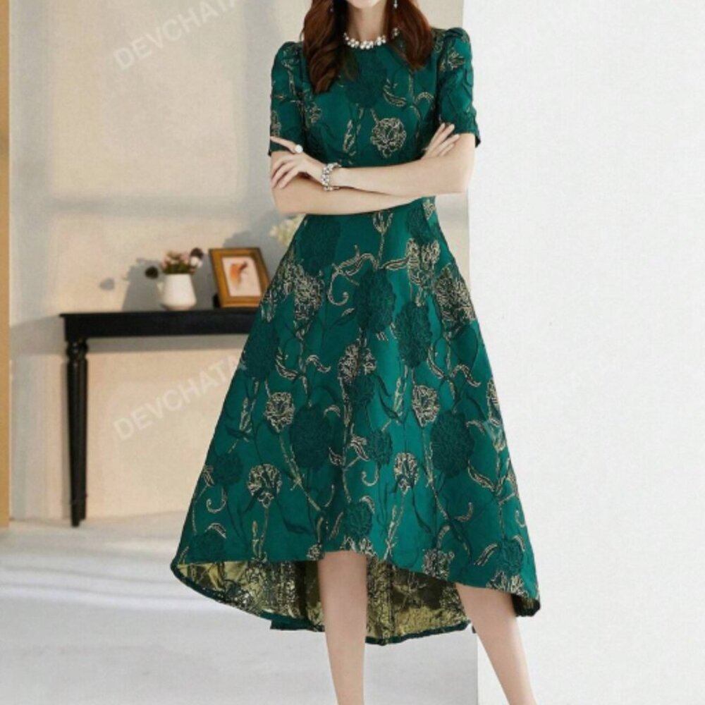 Elegant Short-Sleeve Party Dress